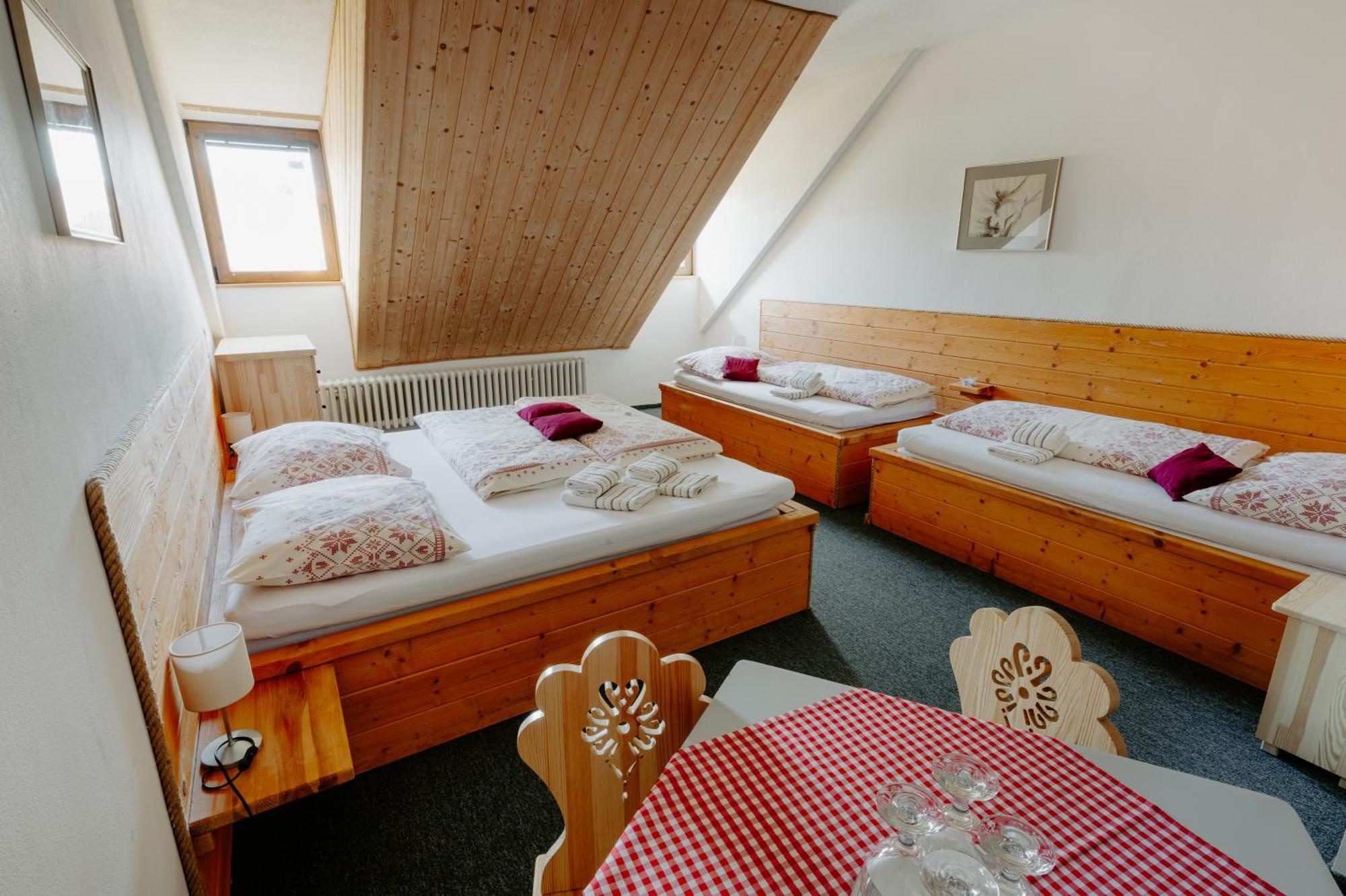 Sova Hotel&Restaurant Zdiar Luaran gambar